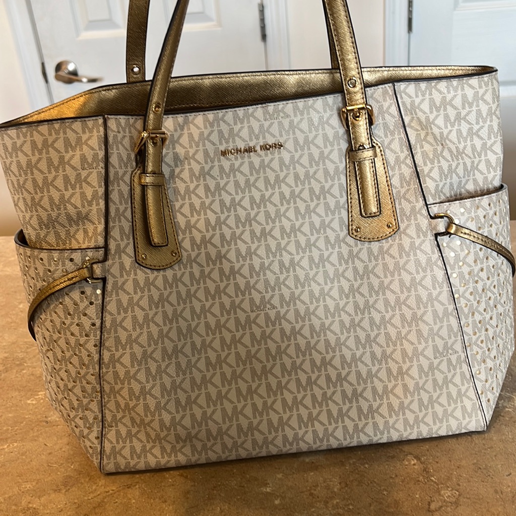 Authentic Michael Kors Tote Bag Great Condition Obo